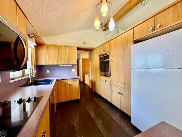 190 S Wilson Boulevard, Mount Clemens, MI 48043