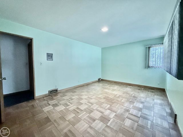 190 S Wilson Boulevard, Mount Clemens, MI 48043