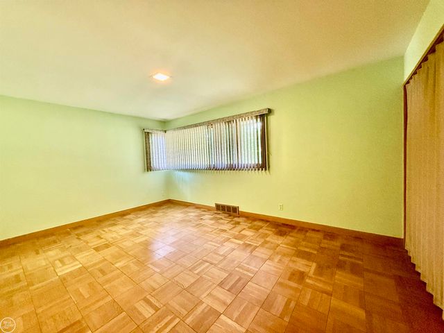 190 S Wilson Boulevard, Mount Clemens, MI 48043