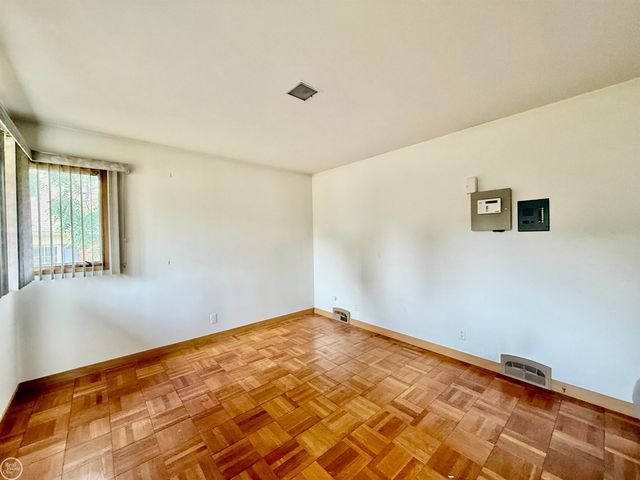 190 S Wilson Boulevard, Mount Clemens, MI 48043