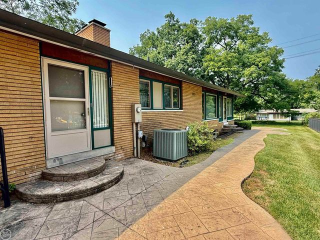 190 S Wilson Boulevard, Mount Clemens, MI 48043