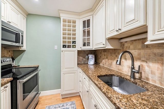 100 Fulton Street 3C, Boston, MA 02109