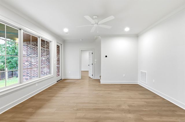 45 Mountain Brook Road, Little Rock, AR 72223