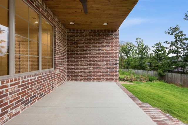 45 Mountain Brook Road, Little Rock, AR 72223
