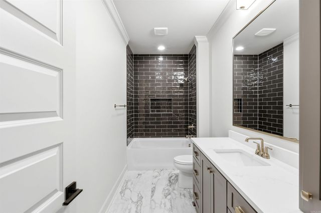 45 Mountain Brook Road, Little Rock, AR 72223