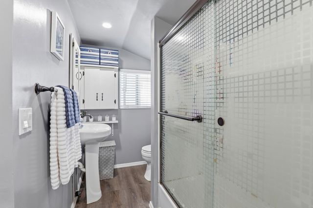 827 Central Avenue, Hollister, CA 95023