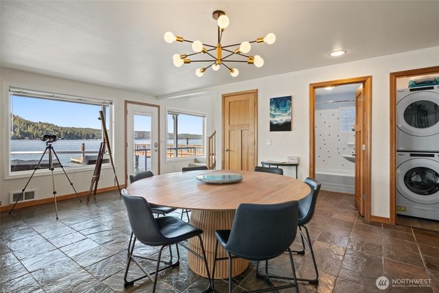 9451 E State Route 106, Union, WA 98592