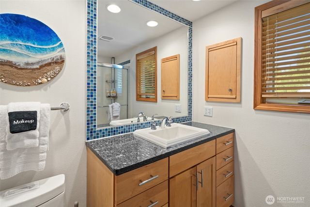 9451 E State Route 106, Union, WA 98592
