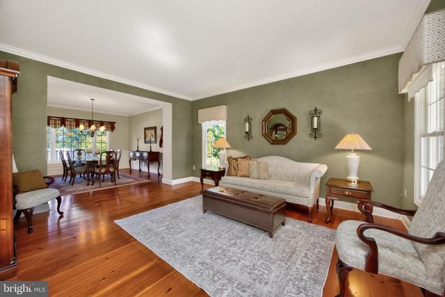 552 LONGFELLOW LN, Harleysville, PA 19438