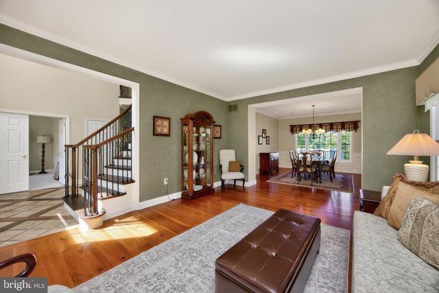 552 LONGFELLOW LN, Harleysville, PA 19438
