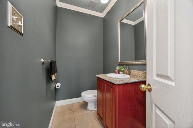 552 LONGFELLOW LN, Harleysville, PA 19438