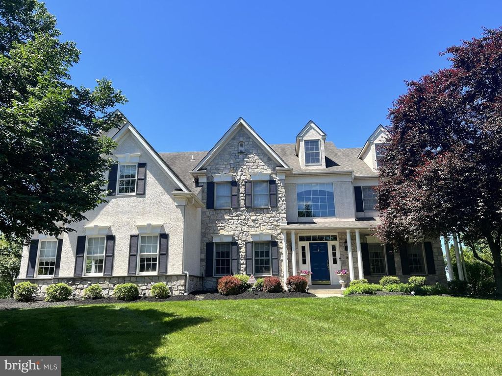 552 LONGFELLOW LN, Harleysville, PA 19438