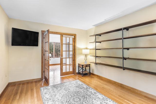 57 Center Road, Canterbury, NH 03224