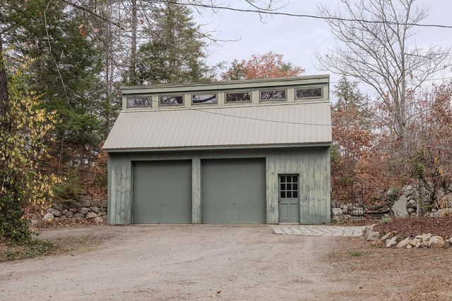 57 Center Road, Canterbury, NH 03224