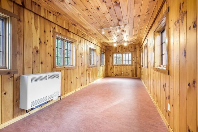 57 Center Road, Canterbury, NH 03224