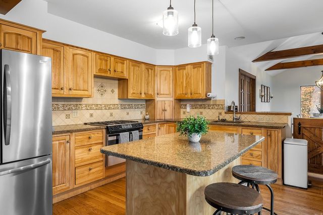 57 Center Road, Canterbury, NH 03224