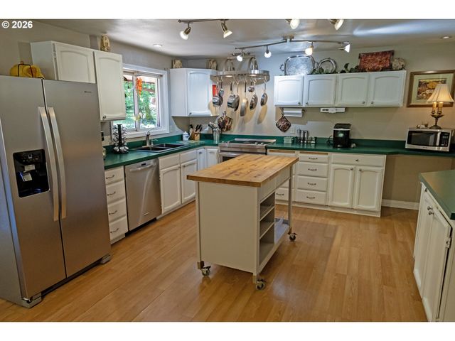 81908 COW CREEK Rd, Jewell, OR 97138