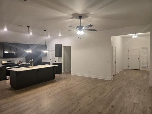 17705 E Horne Lane, Edmond, OK 73012