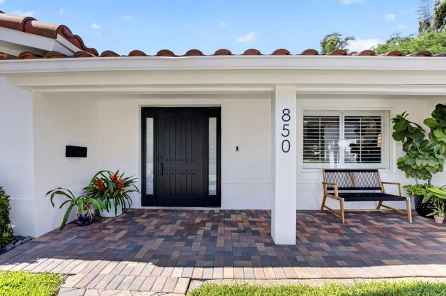 850 SW 4th Street, Boca Raton, FL 33486