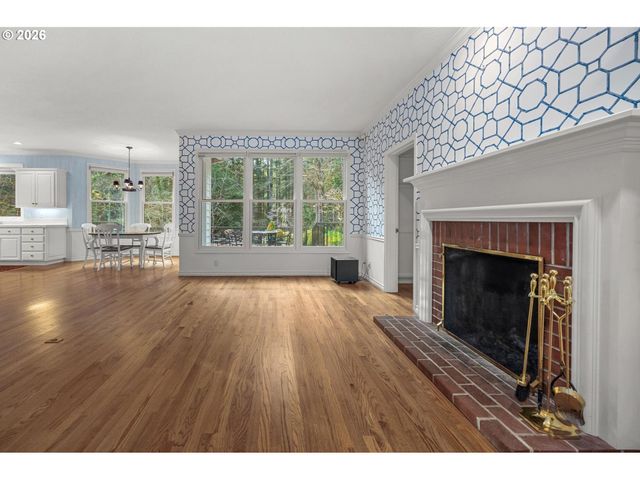 1439 Sw HIGHLAND Rd, Portland, OR 97221