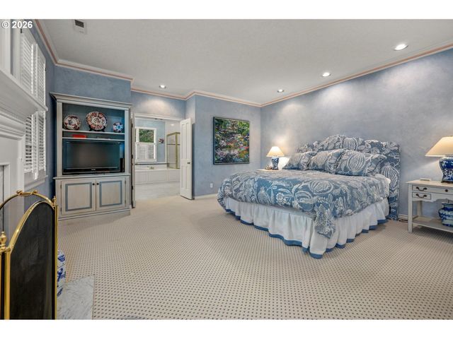 1439 Sw HIGHLAND Rd, Portland, OR 97221