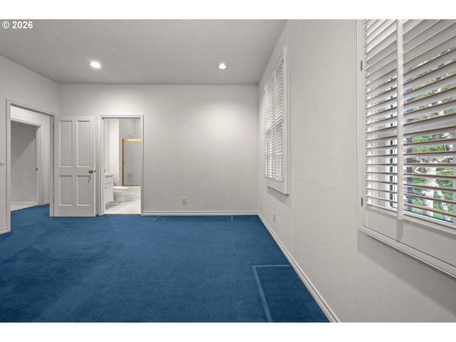 1439 Sw HIGHLAND Rd, Portland, OR 97221