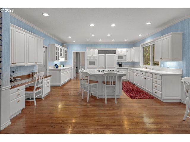 1439 Sw HIGHLAND Rd, Portland, OR 97221