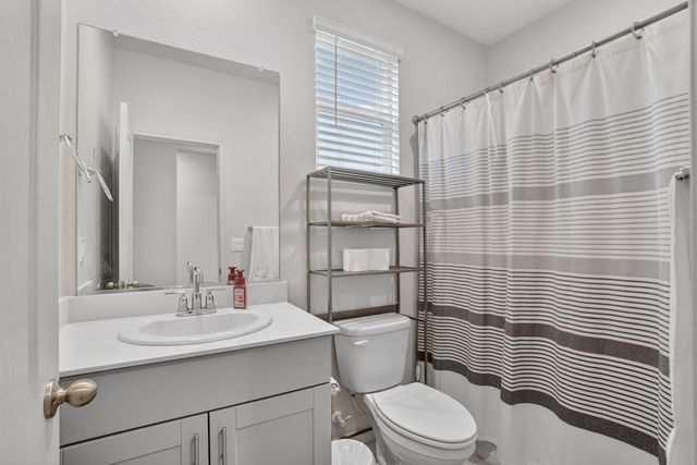 2103 Knotty Pine Way, Plumas Lake, CA 95961