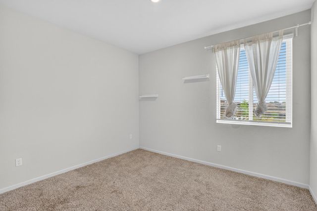 2103 Knotty Pine Way, Plumas Lake, CA 95961