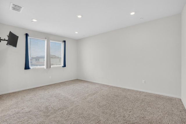 2103 Knotty Pine Way, Plumas Lake, CA 95961