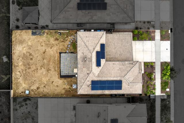 2103 Knotty Pine Way, Plumas Lake, CA 95961