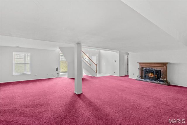 7 Country Lane Court, Florissant, MO 63033