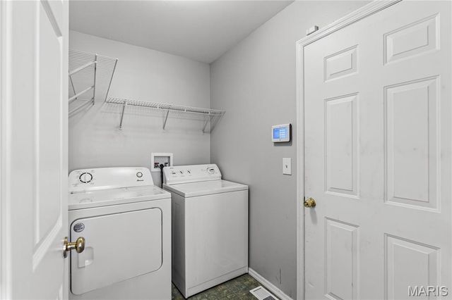 7 Country Lane Court, Florissant, MO 63033