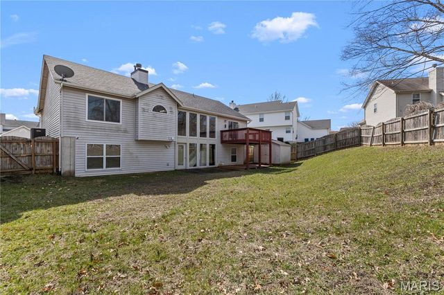 7 Country Lane Court, Florissant, MO 63033