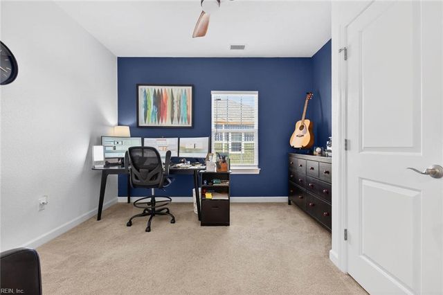 1927 Merano LN, Chesapeake, VA 23322