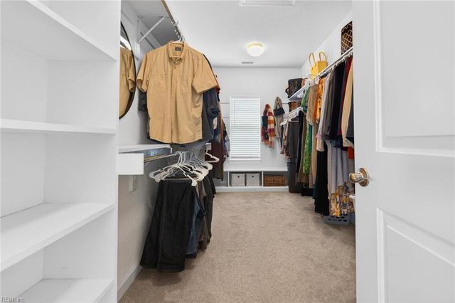 1927 Merano LN, Chesapeake, VA 23322