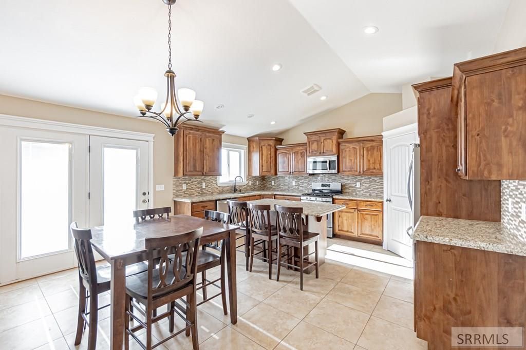 Image 5 of property listing at 3814 E 106 N, Rigby, ID 83442
