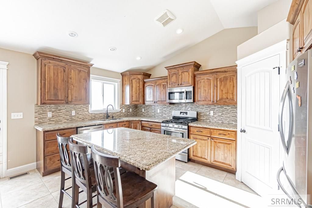 Image 6 of property listing at 3814 E 106 N, Rigby, ID 83442