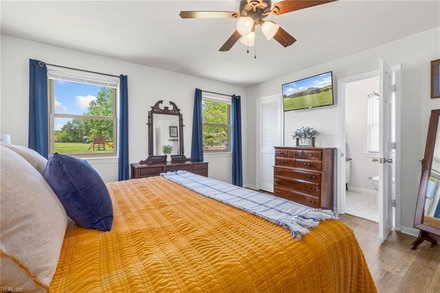 381 Pagan RD, Smithfield, VA 23430