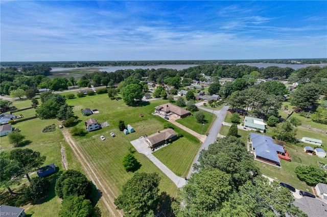 381 Pagan RD, Smithfield, VA 23430