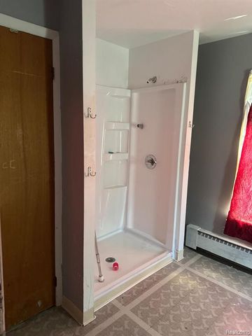 2216 Arlington Avenue, Flint, MI 48506