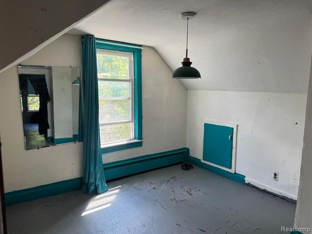 2216 Arlington Avenue, Flint, MI 48506