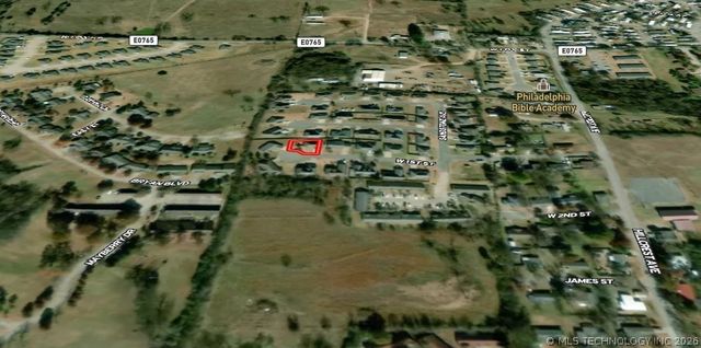 1208 W 1st Street, Tahlequah, OK 74464