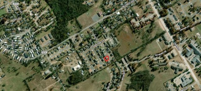 1208 W 1st Street, Tahlequah, OK 74464