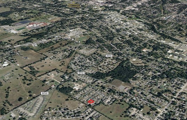 1208 W 1st Street, Tahlequah, OK 74464