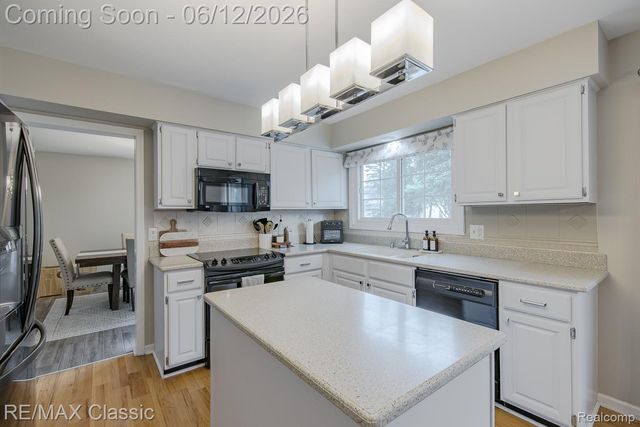 20248 Ellen Drive, Livonia, MI 48152