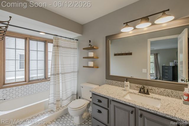 20248 Ellen Drive, Livonia, MI 48152