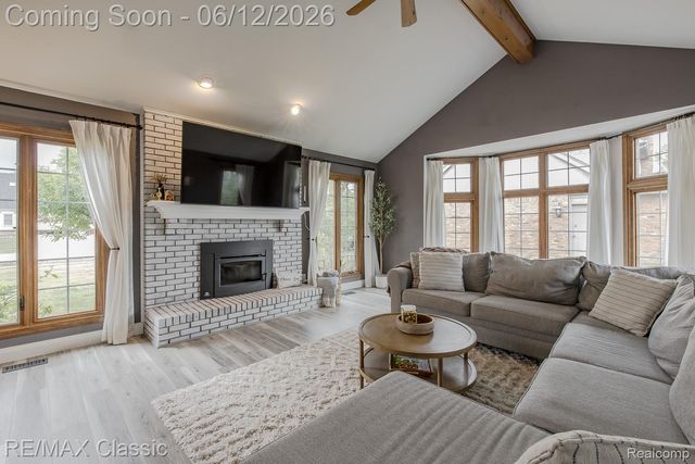 20248 Ellen Drive, Livonia, MI 48152