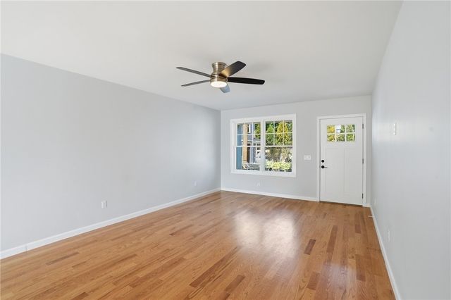 7 Teresa Ann Crossing 7, West Warwick, RI 02893