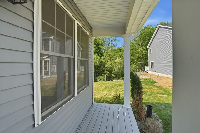 7 Teresa Ann Crossing 7, West Warwick, RI 02893